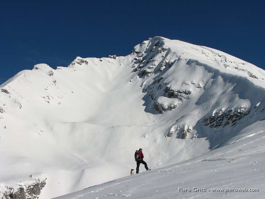 22 Val d'Arera colma di neve.jpg